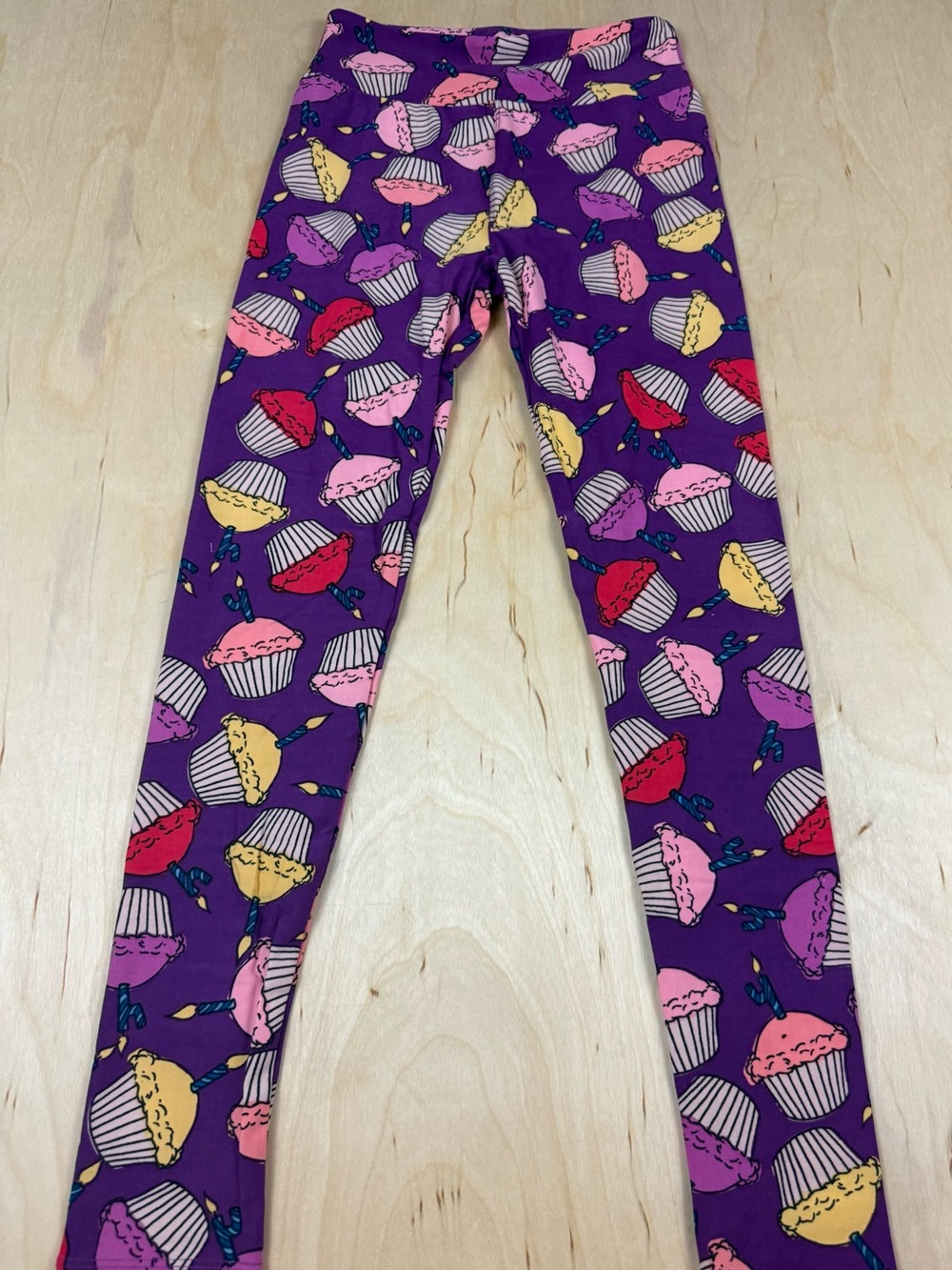 LuLaRoe Purple Cupcake Print Leggings